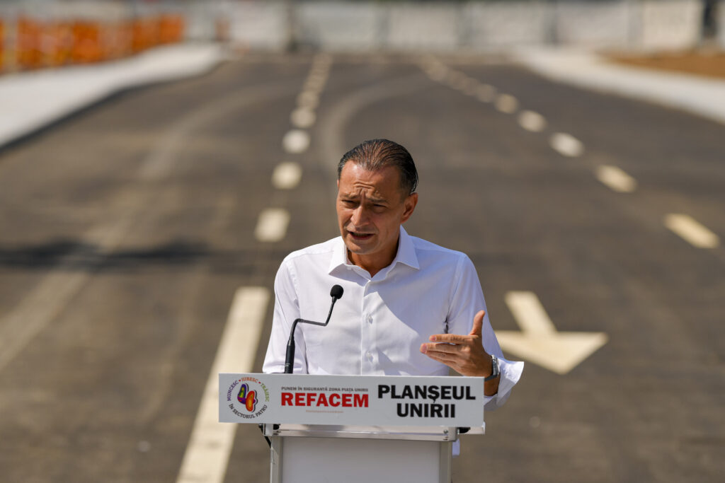 Pasajul Apărătorii Patriei prinde contur. Daniel Băluță prezintă stâlpii „excentrici” ai construcției finanțate cu 20 de milioane de euro