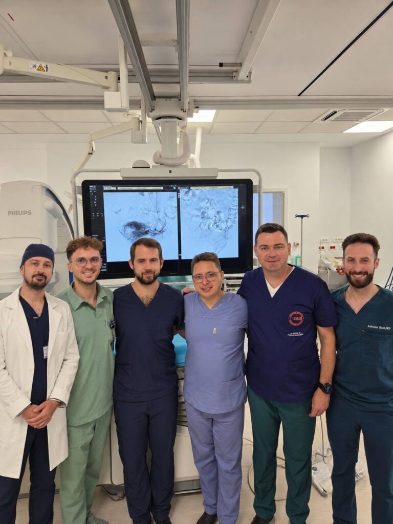 Premieră medicală la Sibiu. Uterul unei femei de 28 de ani, salvat printr-o intervenție minim invazivă complexă