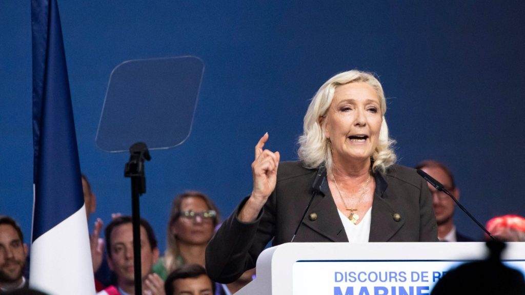 Marine Le Pen amenință Ucraina cu retragerea sprijinului financiar dacă va fi aleasă la alegerile prezidențiale din Franța
