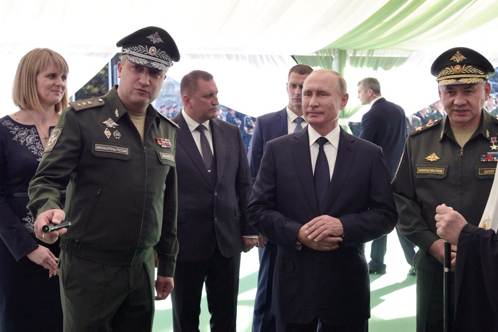 Rusia reclamă atacuri cibernetice asupra sistemului de vot / Putin a acuzat Ucraina că încearcă să interfereze cu alegerile