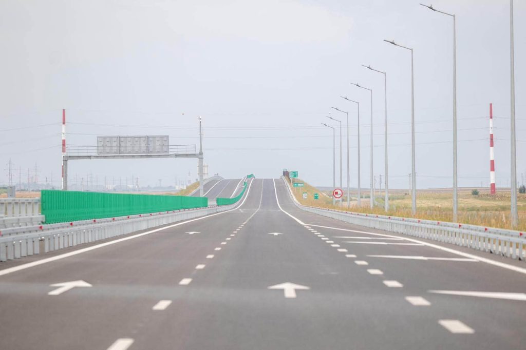 România, țara șoferilor care staționează pe banda de urgență: 18 amenzi într-o singură săptămână / Aproape 3.000 de sancțiuni pe autostrăzi