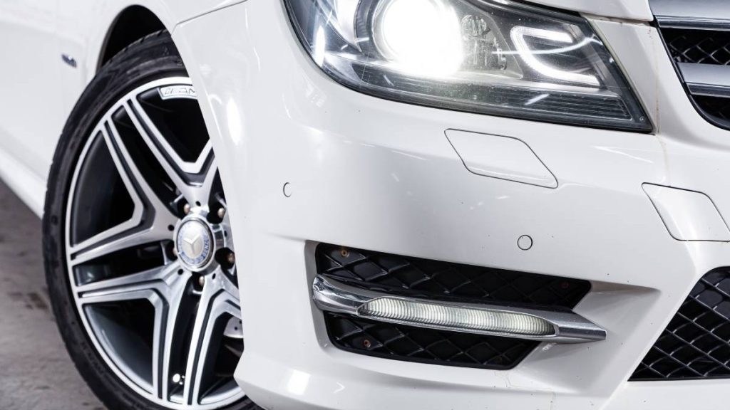 O familie a cumpărat cu 16.500 de euro un Mercedes C-Class din 2019, dar după două zile a avut o surpriză: „Am nevoie de avocat?”
