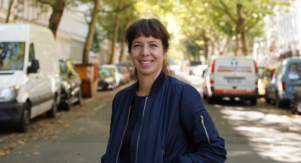 Exproprieri și mese la 3 euro / Elif Eralp vrea să devină primarul Berlinului și are cele mai bune șanse / „Ce poate fi mai democratic decât chiriile accesibile?