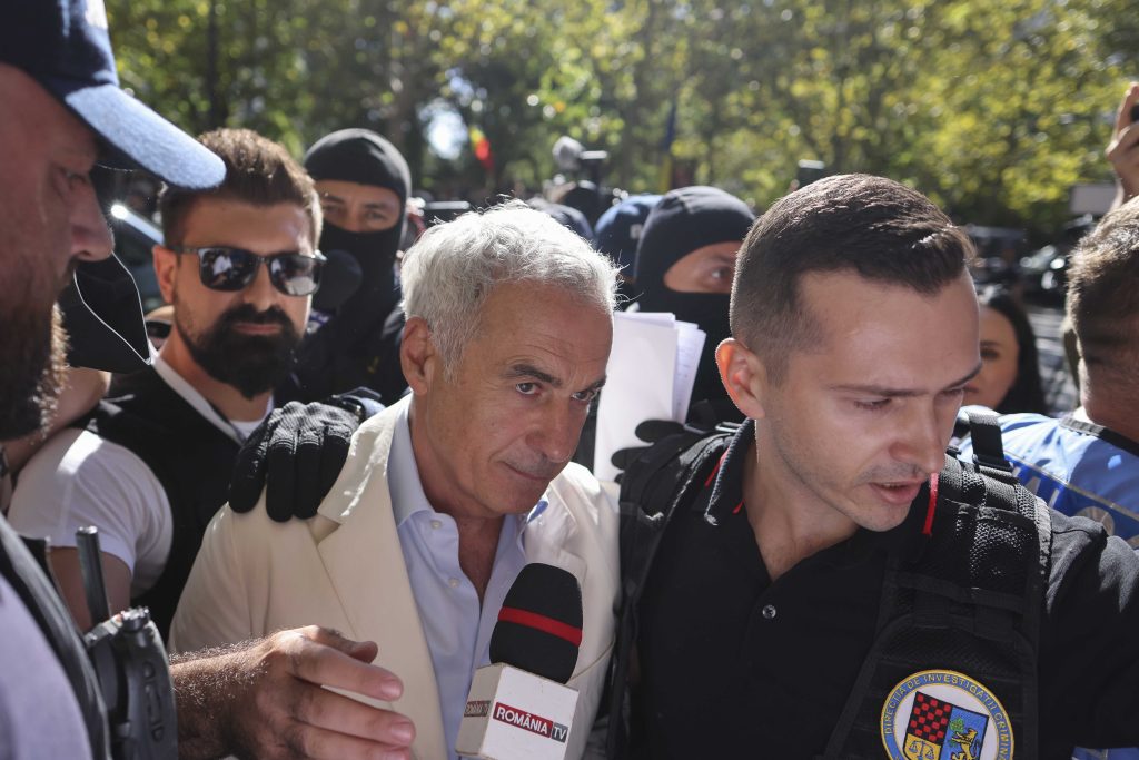 DIICOT îl acuză pe Călin Georgescu: pentru ce fapte a fost reținut