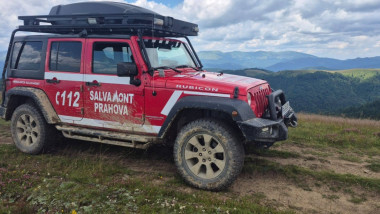 Video Accident pe un traseu de mountain bike din Azuga. Un turist de 42 de ani, preluat cu elicopterul SMURD
