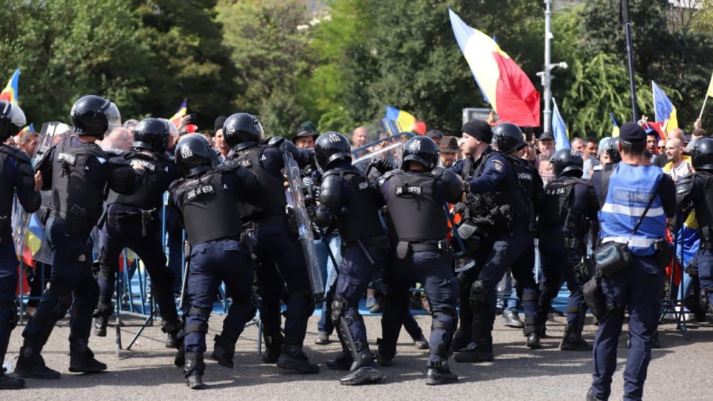 47 de persoane au ajuns la Poliție după protestul fermierilor din Piața Victoriei