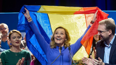 Exclusiv Elena Lasconi este convinsă că ar fi câștigat alegerile în fața lui Călin Georgescu dacă nu intervenea CCR. „S-au anulat din cauza mea”