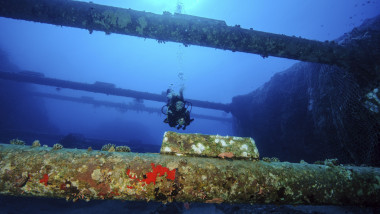 Înarmarea se mută pe fundul oceanelor: cabluri și conducte, miză strategică