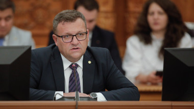Marius Budăi îl acuză pe Ilie Bolojan că „ascunde” adevăratul deficit: „Facturile nu au dispărut. Doar au fost puse la coadă”