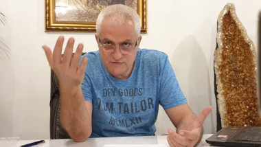 Video „Maestrul spiritual” Ovidiu Dragoș Argeșanu, arestat preventiv pentru viol și agresiune sexuală