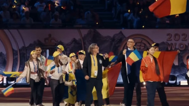 Video Victor Ponta a participat la deschiderea Jocurilor Nomade din Bișkek, unde în tribune a fost și Putin: „Nu am știut că va fi prezent”
