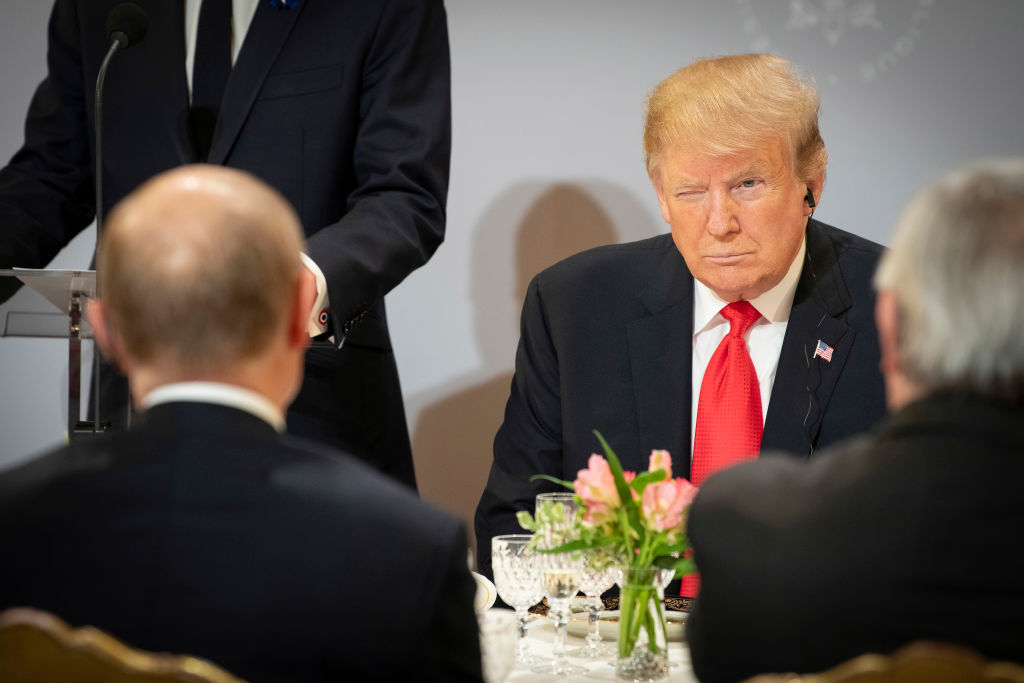 Trump semnează lege ce lovește Rusia: sancțiuni istorice și Putin