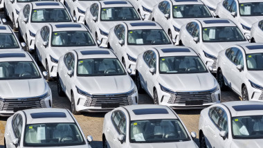 UE cere Chinei să limiteze voluntar exporturile de automobile hibride. Bruxelles încearcă să evite un război comercial