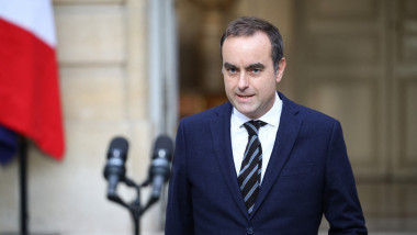 Premierul francez vrea să scadă indemnizaţiile miniştrilor. „Fiecare poate face un efort”