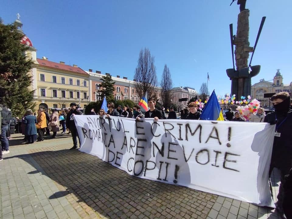 Organizație nelegionară Cluj exploatează incendiul Florești pentru proteste rasiste împotriva romilor de la Pata Rât