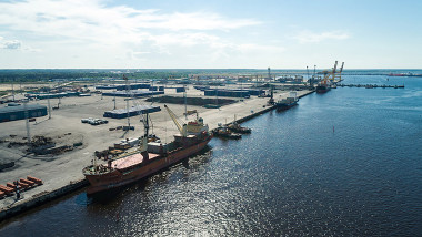 Rusia schimbă traseul cerealelor, după atacurile ucrainene din Marea Neagră: terminale adaptate în porturile baltice și arctice