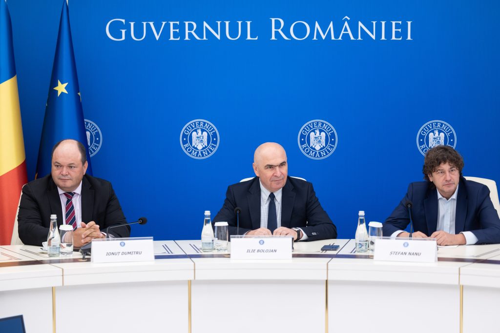 Bolojan, discuții cu investitori străini: Și-au exprimat preocuparea că schimbările guvernamentale vor afecta reformele şi cheltuielile