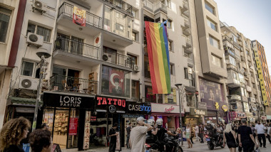 Erdogan intensifică ofensiva pentru „valorile familiei”. 162 de arestări în raiduri care au vizat comunitatea LGBTQ