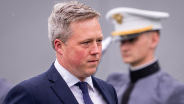 Secretarul Armatei SUA demisionează după tensiuni prelungite cu Pete Hegseth. „Omul cu dronele” pleacă din Pentagon după 18 luni