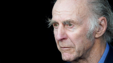 „Unde este Sir Ranulph Fiennes?” Soarta „celui mai mare explorator în viaţă” iscă îngrijorări. Regele Charles, rugat să intervină
