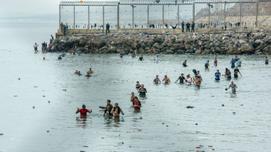 Italia prelungește Schengen cu Spania cu 15 zile, invocând Ceuta