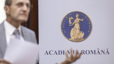 Bani publici, cheltuiți pe articole științifice publicate rapid și slab verificate. Avertismentul Academiei Române