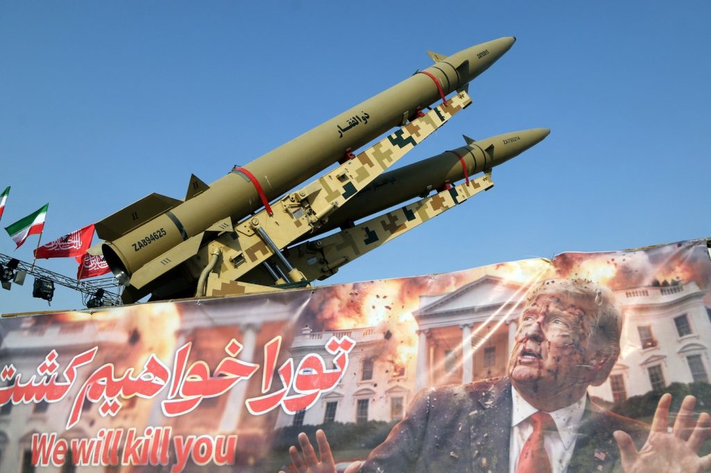 Iranul respinge afirmațiile lui Donald Trump privind negocierile de pace: „Vom lupta până la ultima picătură de sânge”