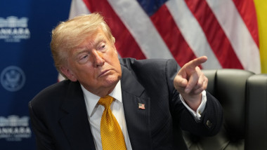 Foto Islanda l-a convocat pe ambasadorul SUA după o postare a lui Trump pe rețelele sociale. Ce a provocat reacția Reykjavikului