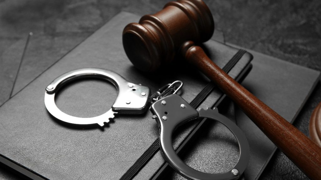 Căsătoriile forțate devin infracțiune în România. Ce pedepse riscă cei care își obligă victimele să se căsătorească