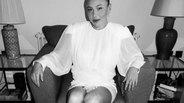 Transformată total în ultimul an, vedeta a răbufnit: „Nu folosesc așa ceva! Vă rog să mă lăsați în pace!”