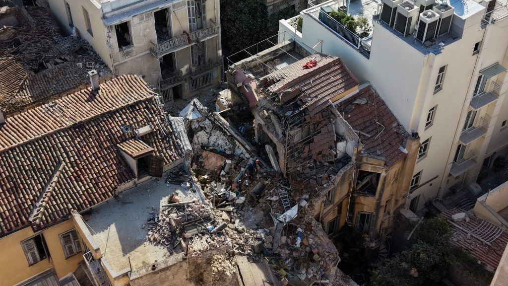 300 de euro pe noapte: apartament Airbnb în clădire explozie Atena