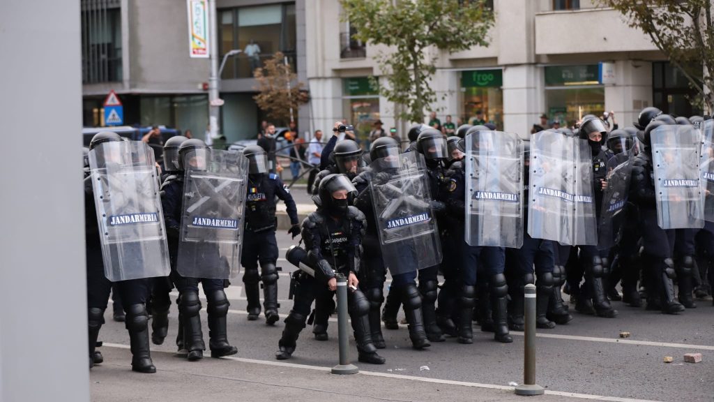 Încă șapte persoane implicate în violenţele de la protestul oierilor au fost reţinute, după percheziții în București și 15 județe