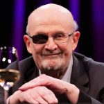 Salman Rushdie: Trump e ‘un mincinos genial’, dar adorația estompează