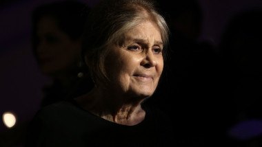 Gloria Steinem, voce influentă a feminismului american, a murit