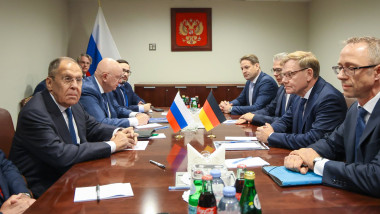 Ce au discutat în spatele ușilor închise ministrul german de Externe și Serghei Lavrov la prima întâlnire de la începutul războiului