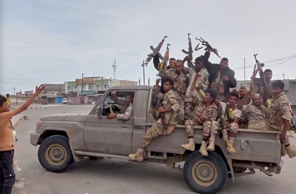 Controlul Houthi Bab ael-Mandeb amenință economia mondială