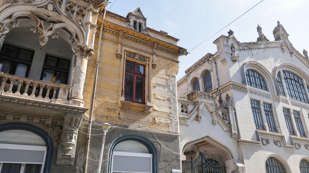 Palatul în care încă mai tropăie fantomele Bucureștiului de altădată. Povestea casei lui Hermann Rieber