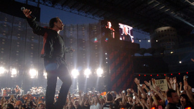 U2 lansează piesa „Silencio” pentru 50 de ani în Carnaval de Luz noiembrie
