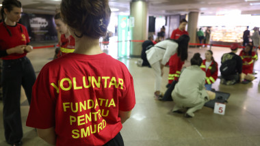 Bucureștenii au învățat cum să salveze o viață în doar câteva minute