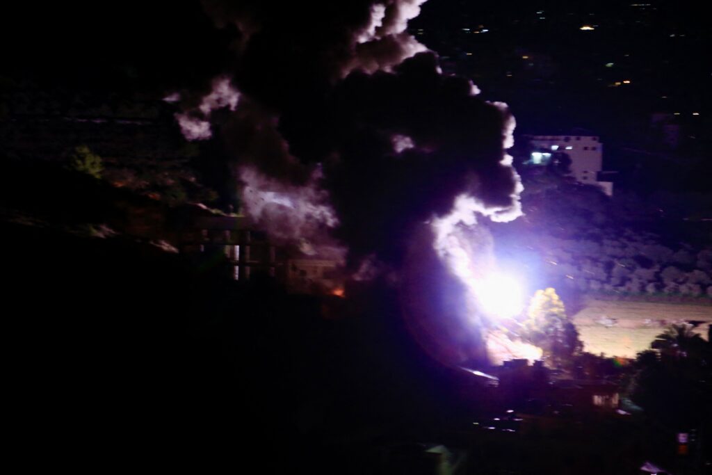 Atacuri israeliene în Liban: 3 uciși, 23 răniti, bombardamente continuă