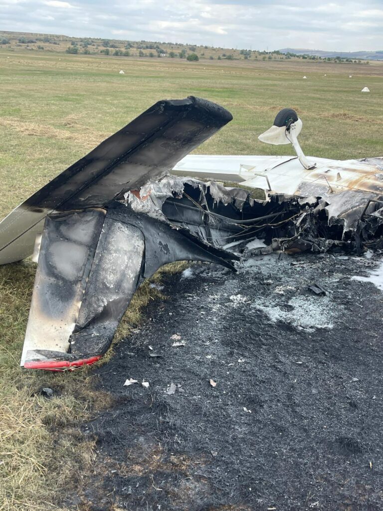 Un avion ușor a luat foc după ce pilotul a aterizat pe Aerodromul Iași în urma unei defecțiuni tehnice