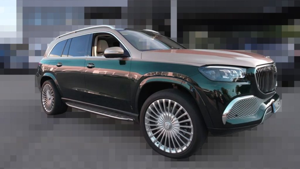 Șoferul unui Mercedes-Maybach GLS 400 D 4Matic verde smarald a fost răpit de la volan de bărbați în uniformele trupelor speciale ale poliției și lăsat fără mașina de peste 200.000 de euro, în Germania