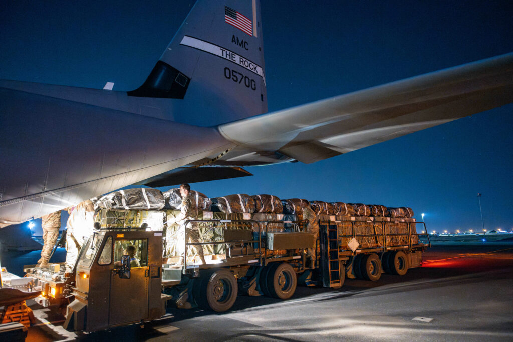 Trump vinde 2,8 miliarde de arme Israelului: 40.000 de bombe de 900 kg