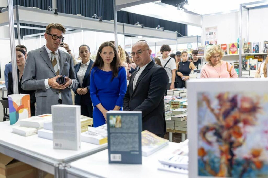 Mirabela Grădinaru la Chișinău: cartea și ecranul nu se opun