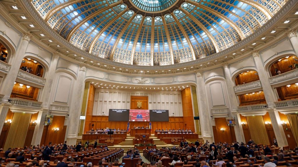 Sondaj Avangarde: Pe cine consideră românii vinovați pentru criza politică actuală. 31% dintre ei se tem și de o criză economică
