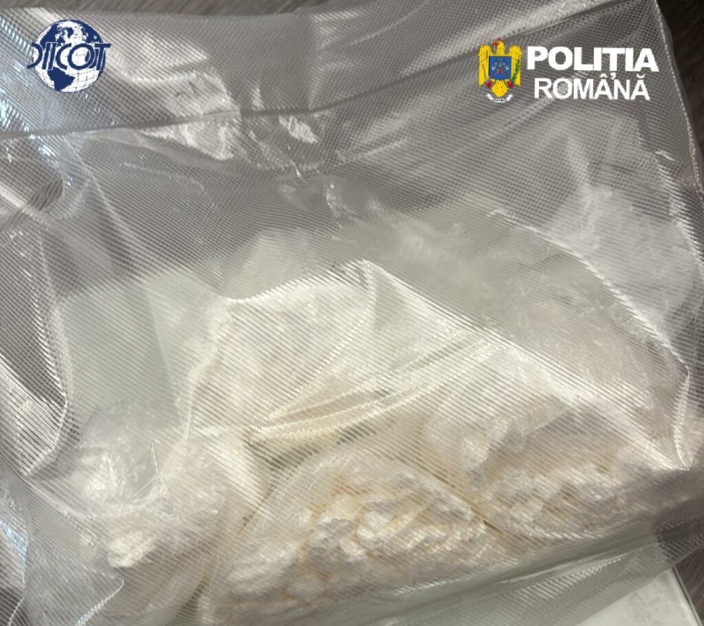 DIICOT reține 33-aniul prins cu peste 1 kg de cocaină