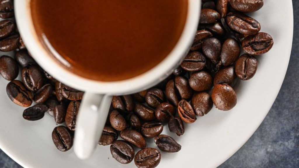 Cafeaua acasă devine mai bună: 5 greșeli de evitat