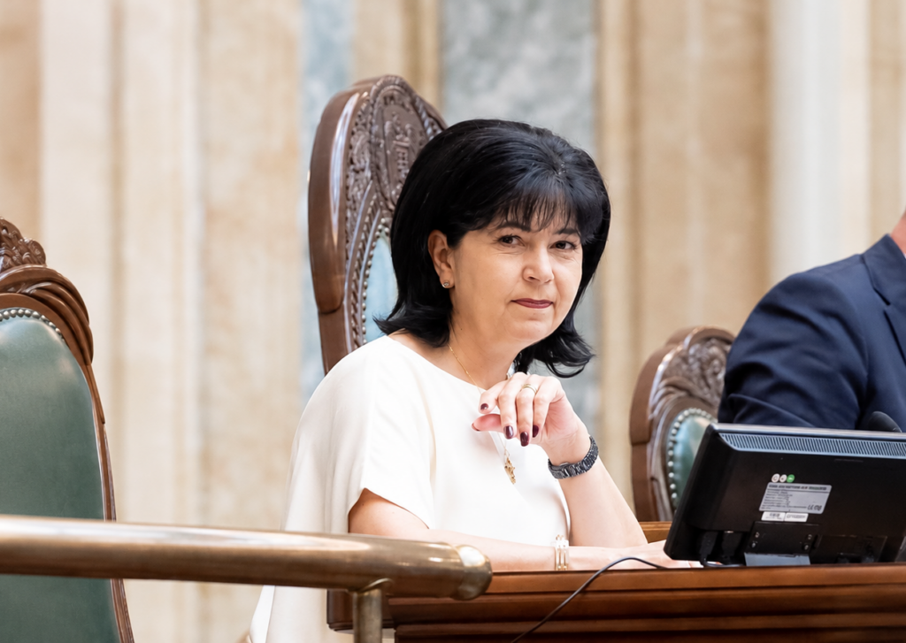 „Ori continuați pe banii voștri, ori pa și la revedere”. Șefa PSD Botoșani acuză Guvernul Bolojan că a blocat investițiile în comune