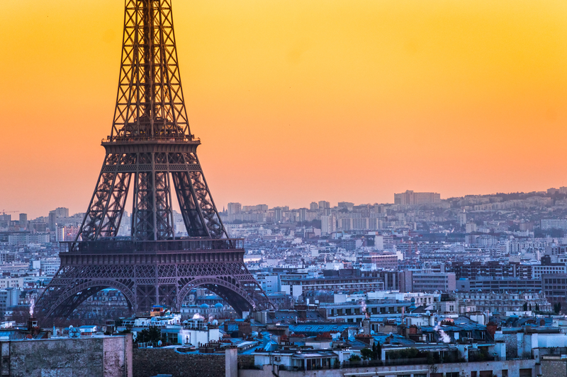 Val de indignare în Paris: Turnul Eiffel a fost închis luni, după ce angajatele au fost retrase de la posturile lor la solicitarea unui grup hindus