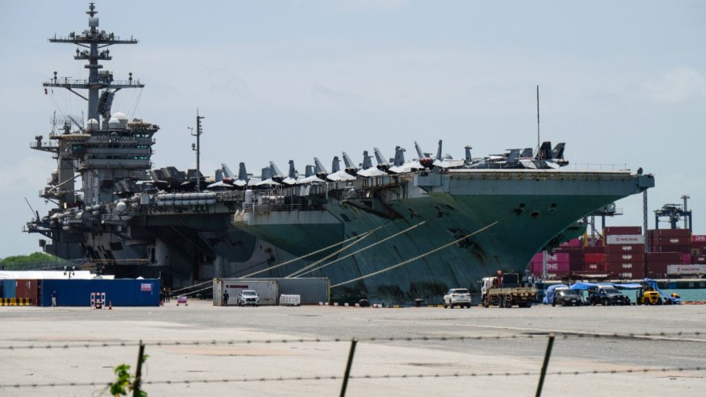 Mai multe tentative de sinucidere pe USS Abraham: reacție Casa Albă
